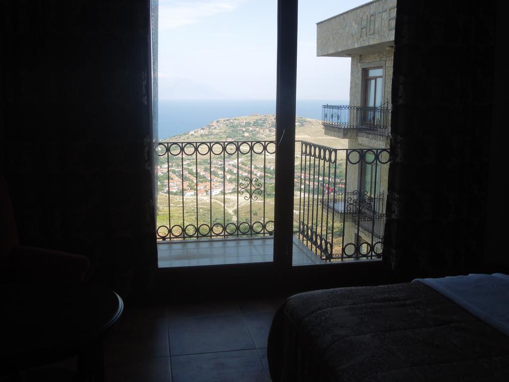 Masi Hotel İmroz Rom bilde