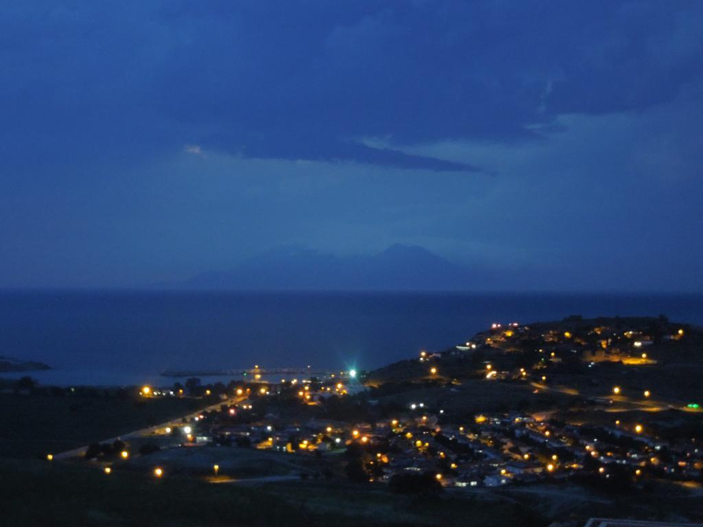 Masi Hotel İmroz Eksteriør bilde
